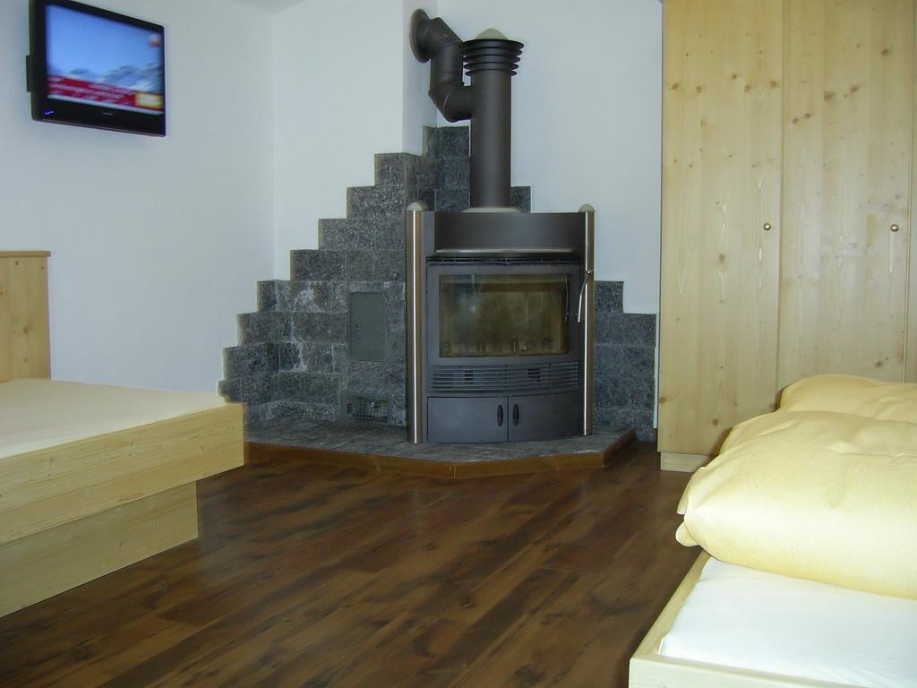 ניוסטיפט אים סטובאיטל Ferienhaus Marian מראה חיצוני תמונה